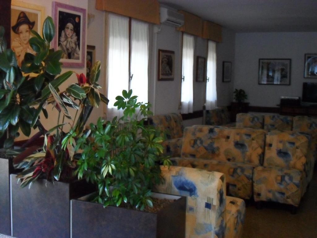Hotel Zani Cervia Exterior foto