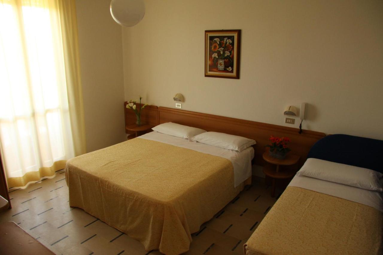 Hotel Zani Cervia Exterior foto
